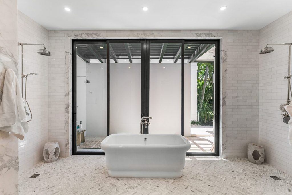 4 Beachway North, Ocean Ridge — 7-bed, 7.5-bath custom home by Beachfront Builders (photo 7 of 87)