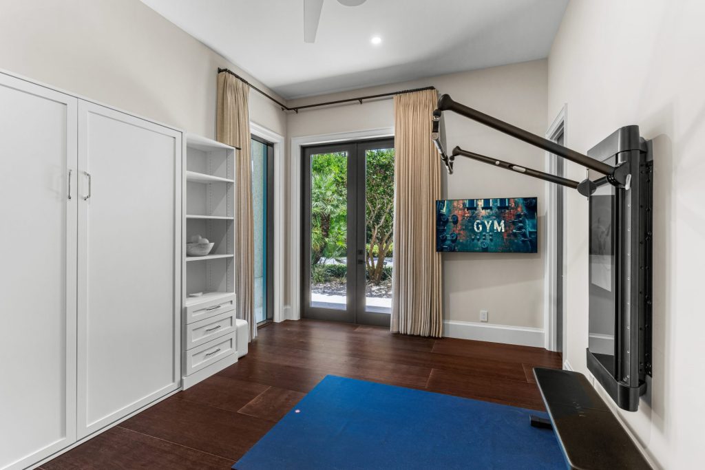 4 Beachway North, Ocean Ridge — 7-bed, 7.5-bath custom home by Beachfront Builders (photo 15 of 87)