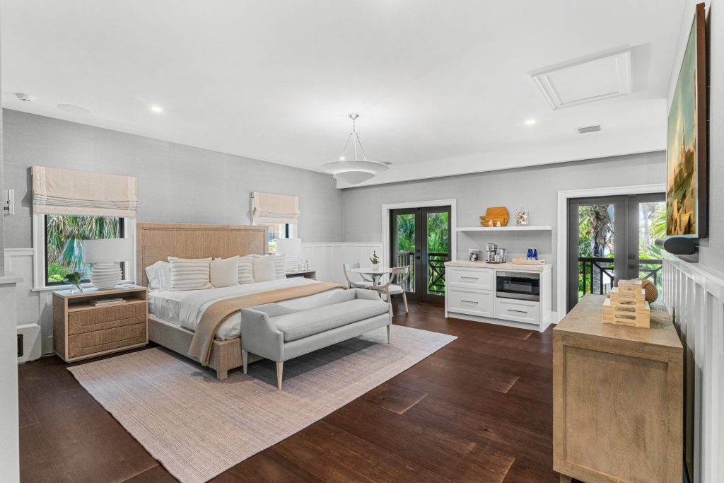 4 Beachway North, Ocean Ridge — 7-bed, 7.5-bath custom home by Beachfront Builders (photo 17 of 87)