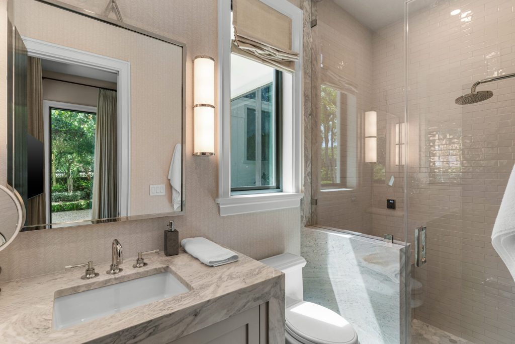 4 Beachway North, Ocean Ridge — 7-bed, 7.5-bath custom home by Beachfront Builders (photo 27 of 87)