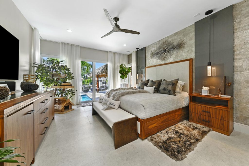 4 Beachway, Ocean Ridge — 7-bed, 7.5-bath luxury renovation by Beachfront Builders (photo 4 of 7)